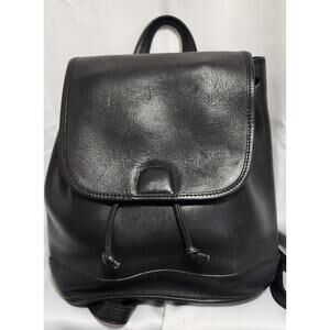 M LONDON, BACKPACK BLACK LEATHER BACKPACK PURSE. HOLE IN REAR ZIP POCKET